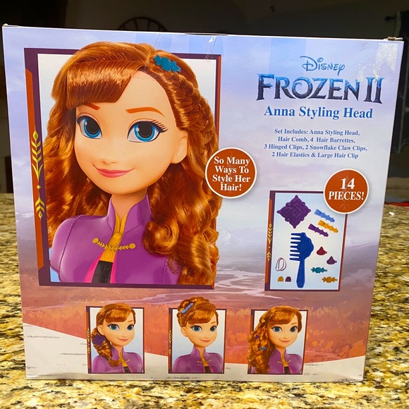 Disney Frozen II Frozen 2 Anna Styling Head - Picture 3 of 5